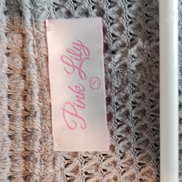 Pink Lily Heather Gray Waffle Knit Pullover Sweater Size Small - Picture 7 of 9